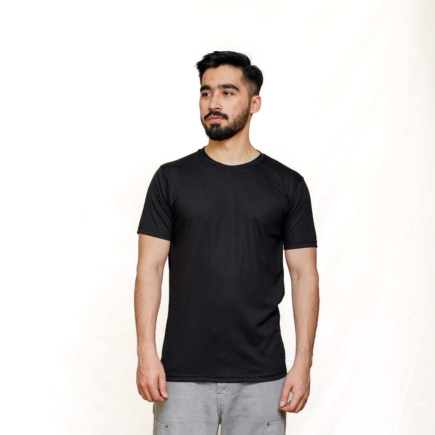 Men's Plain Black T-Shirts Online at Best Price in Pakistan | TheLoopzs